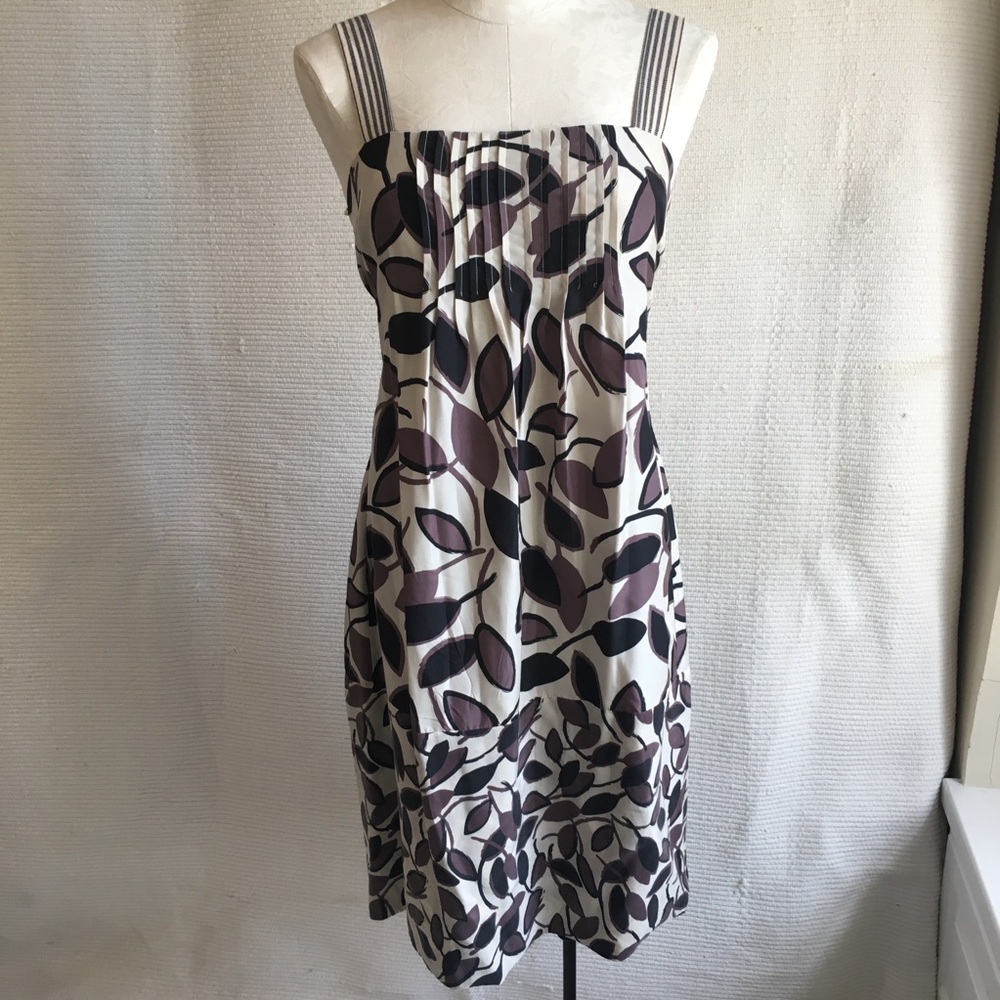BCBG S/M Dress 100% Silk Leaf Print Sleeveless Neutral Sundress